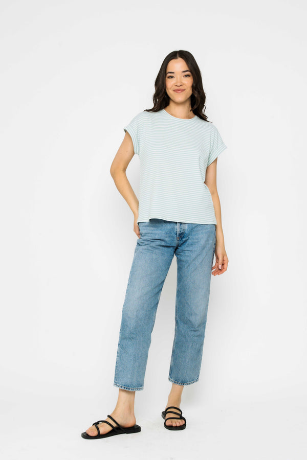 Daisy-Textured Rib Roll Cuff Tee