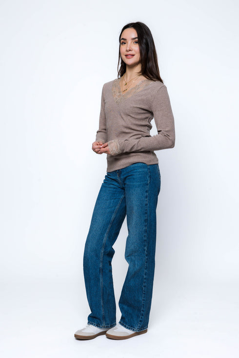 Lily-Lace trim Tee