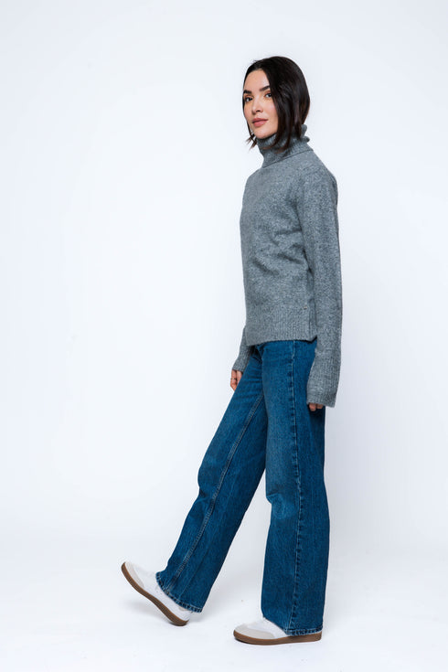 Aubrey-Turtleneck Sweater