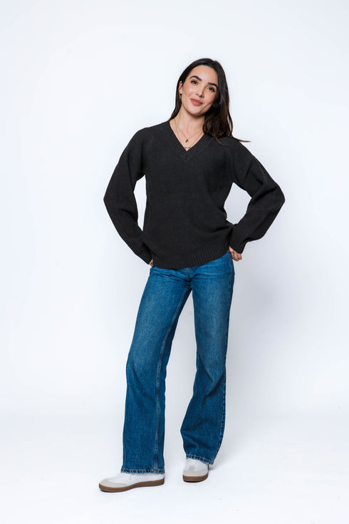 Leandra-Vee Neck Pullover