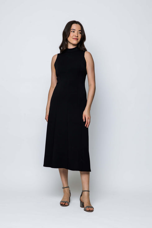 Laura SAMPLE - Funnel Neck Midi Dress